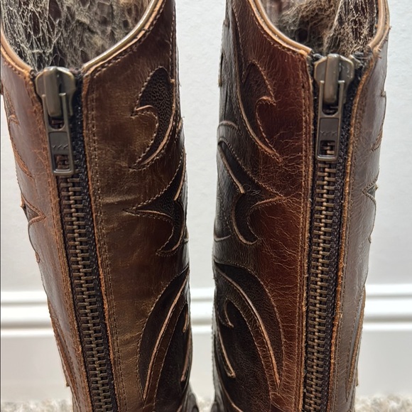 Ariat Genuine Leather Cowboy Boots - Picture 12 of 16